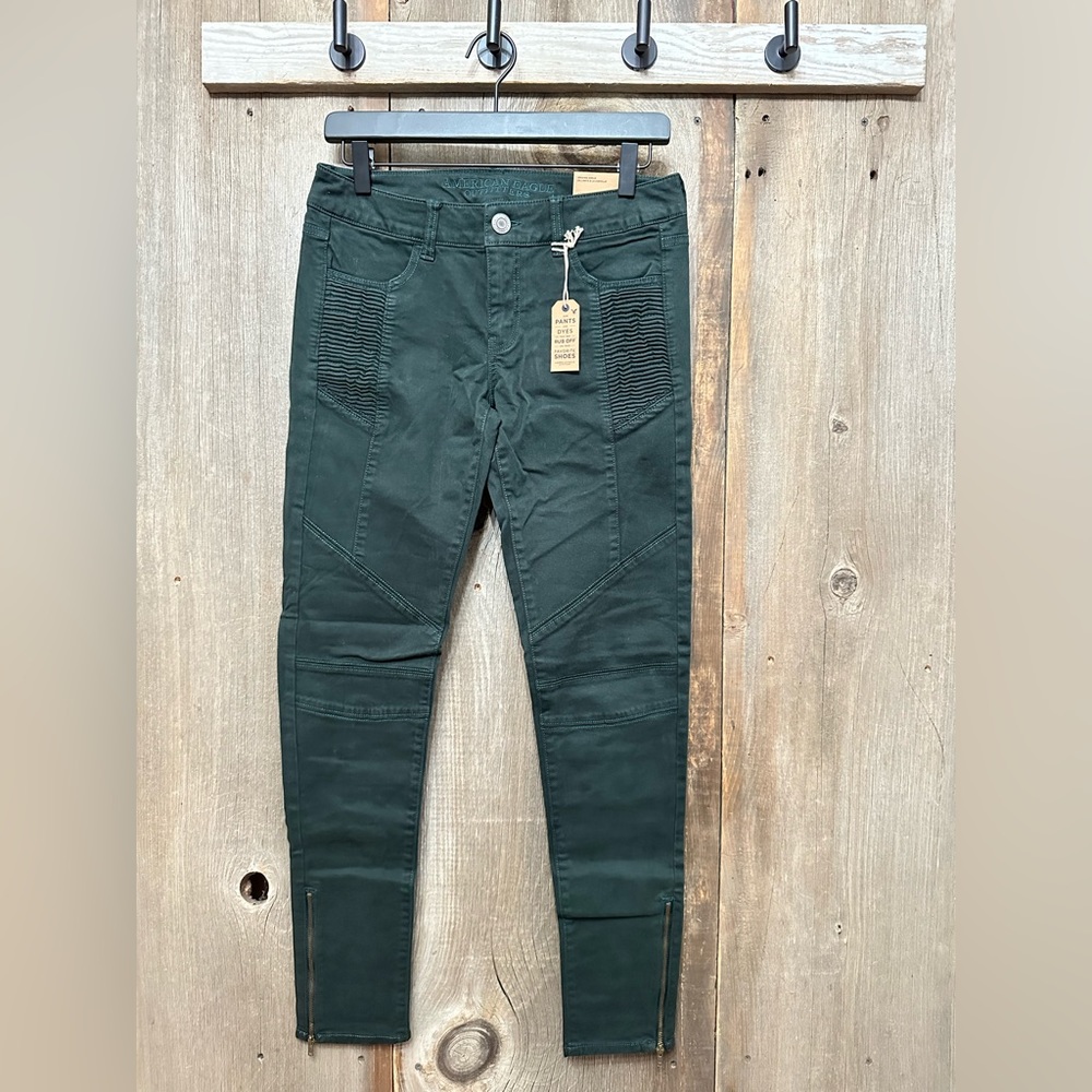2013 American Eagle Jegging Ankle in Black Size 4 Long Women’s